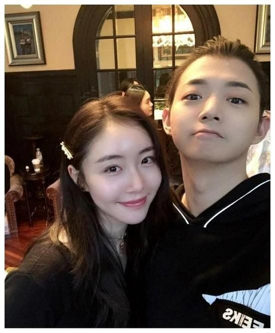 霍尊与前女友陈露(资料图)