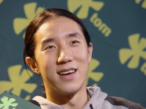 揭秘富二代明星职场奋斗史