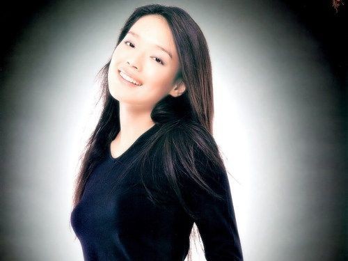 细数靠奋斗致富的十大明星富翁(图)