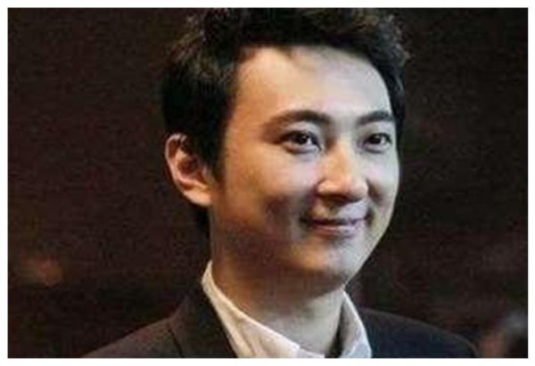 5大明星背后的“靠山”无人可以动摇，最后一个人人都羡慕他
