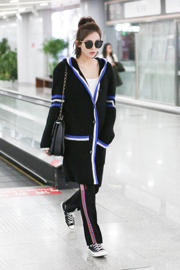 明星街拍穿搭小播报：看看最近时尚女星都在穿什么？