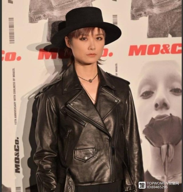 女明星同框比美，原来她才是真正王者