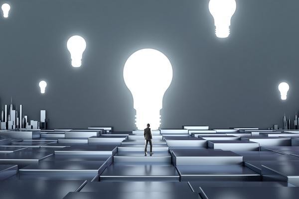 名人履历分析：成功人士的成长之路 图2
