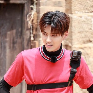 小鲜肉转型:吴亦凡当制作人,张一山拍片不为票房