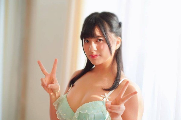 学生会长根尾朱里的下海之路：一段引人入胜的故事