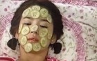 “为什么现在没有人用小黄瓜敷脸了？”评论区笑晕了
