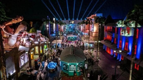 显示产业合作新动向：洲明与奥飞、TCL与华晨、BOE与前景无忧，长虹与群创、雷曼与赢康、惠科与长虹携手