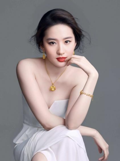 刘亦菲早期写真照，仿佛看到了仙女，不愧是“神仙姐姐”