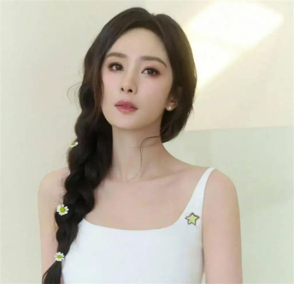 演艺圈新动向：明星最新动态解读
