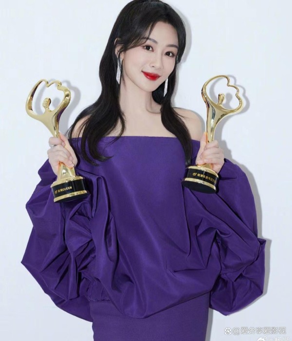 杨紫三获微博Queen，“妖魔鬼怪”急得跳脚，黑子招数令人咋舌！