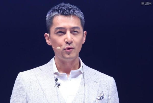 胡歌代言费2亿