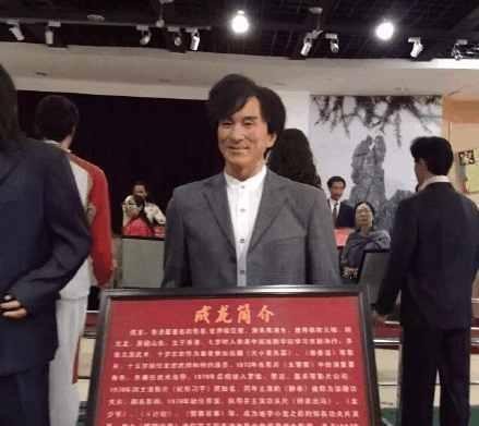国内最丑蜡像馆: 你的偶像明星 卸了妆就长这样？【组图】