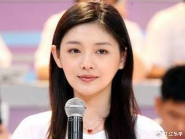 辛金日主的大S，珠玉一般，自带贵气