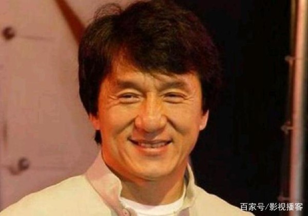 明星“酒醉”后，简直丑态百出，原来娱乐圈这么“放纵”