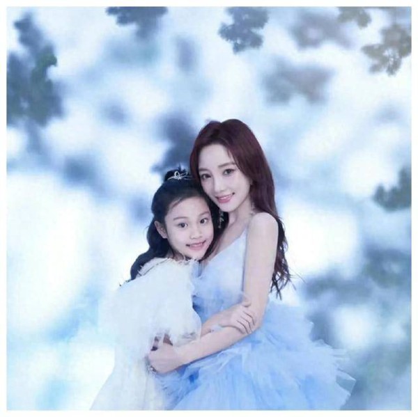明星子女，你喜欢哪一位？看看有没有长残的！笑哈哈！
