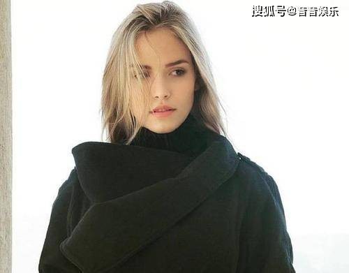 致命魅力！巴西超模卡罗琳娜迪亚斯，颜值爆表引爆时尚潮流