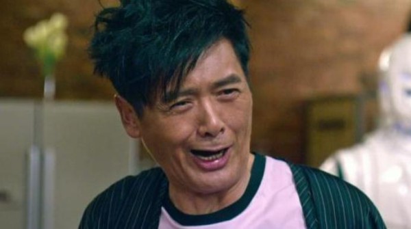 与周润发对于戏毫不逊色，近照爆出性感迷人，人气一路飙升