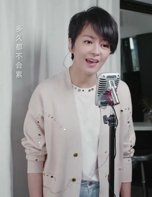 梁咏琪唱花火致敬白衣天使 周杰伦林俊杰合唱《stay with you》