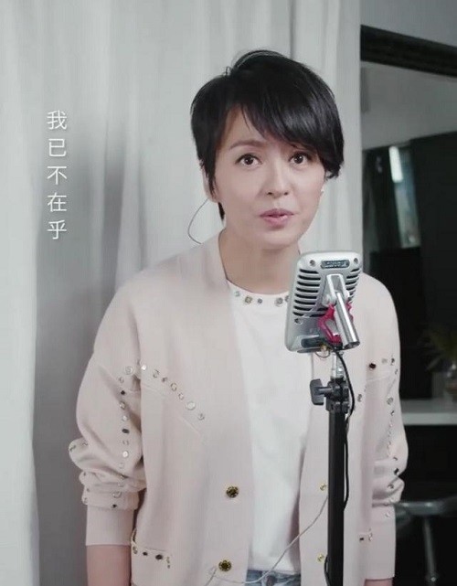 梁咏琪唱花火致敬白衣天使 周杰伦林俊杰合唱《stay with you》