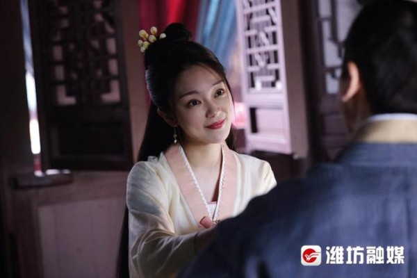 《繁城之下》的这个角色是咱潍坊嫚儿→