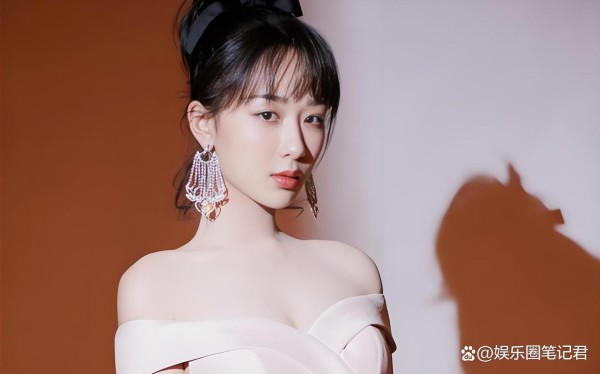 杨紫：现实中的美丽与魅力，远不止于荧幕