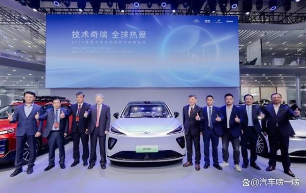 传统车企大佬争做“网红”：雷军效应下的营销新潮流-有驾