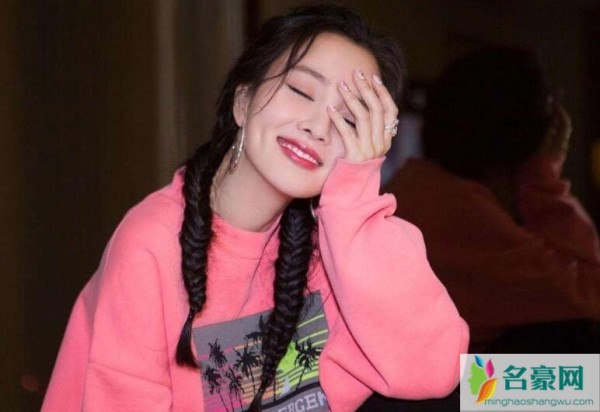 李小璐照片