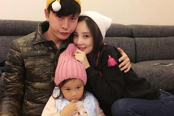 李小璐什么原因离的婚 从外界破裂的感觉无法装作若无其事
