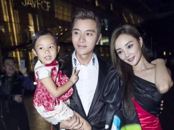 2019年就要过完了，李小璐婚内出轨离婚后，刚刚有位明星出轨了