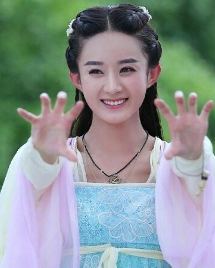 赵丽颖方辟谣生子传闻后，有媒体去实地探访，医院工作人员拒回应