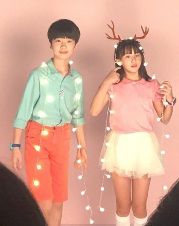 继儿子天天后，张亮另一个小宝贝杀出江湖，给众网友带来甜心服务