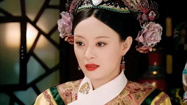 《甄嬛传》各大主演片酬曝光，华妃蒋欣每集10万，甄嬛孙俪有多少