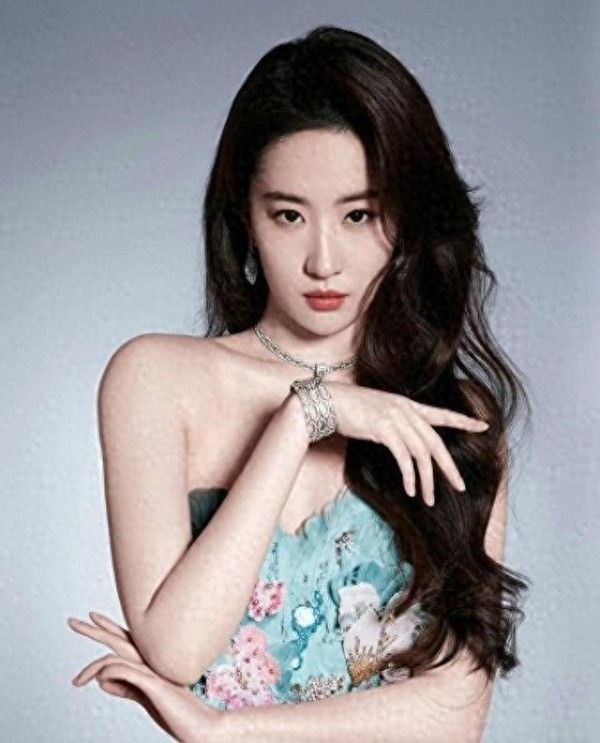 刘亦菲37岁澄清未婚未孕，揭秘隐忍的霸凌往事