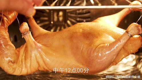 谁懂呀家人们，真的差点没忍住把刚出锅的鸭吃了，可芋泥鸭也香鸭