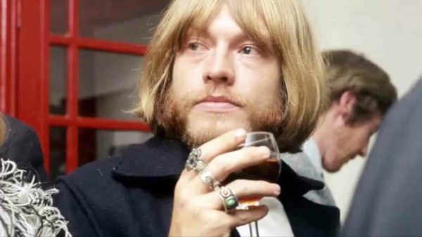 Brian Jones (Брайан Джонс): Bioграфия артиста