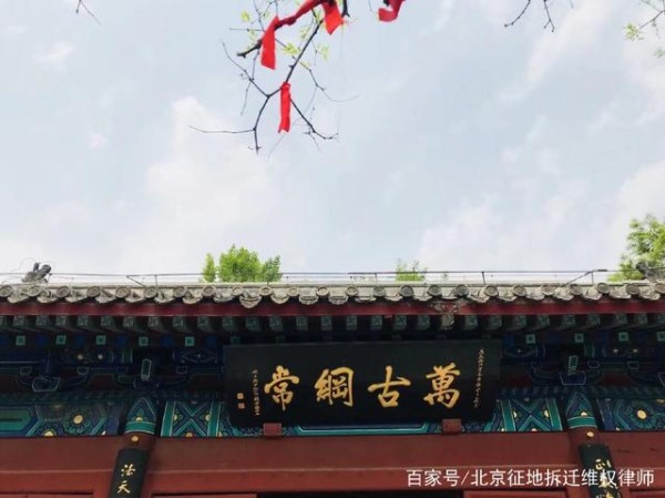 明星闪闪 却又黯然无光——现象中国之一