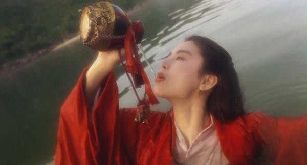 盘点国产影片中的经典角色, 朱茵、林青霞等美女至今无人能超越!