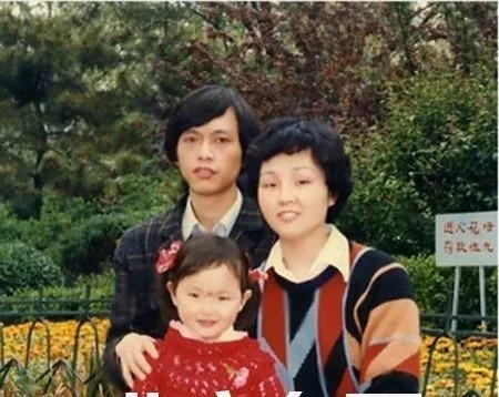 明星童年照：鹿晗从小帅到大，章子怡有气质，迪丽热巴宛如洋娃娃