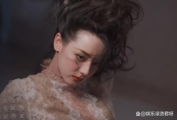 迪丽热巴被恶意p亲密视频 男子合成迪丽热巴视频是否属于性骚扰