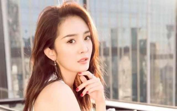 娱乐圈公认的8大女神：赵丽颖、杨幂、迪丽热巴…谁是你的NO.1？