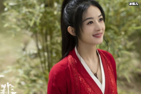 《有翡》电视剧顺利杀青，赵丽颖能否状态如初登上收视女王宝座！