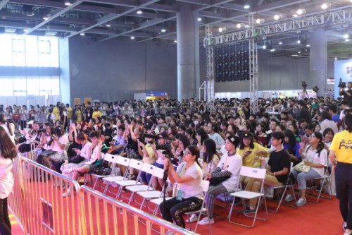 虎牙次元歌谣祭古风音乐会完美落幕 明星签售会现场异常火爆
