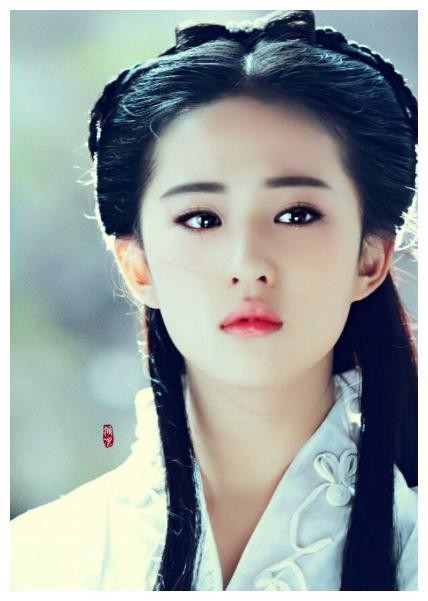 刘亦菲口碑如何？揭秘知名男星粉对她的评价，林志颖：当小妹妹