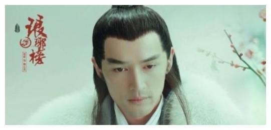 同样是看剧本，胡歌和杨颖的区别太大了！：活该胡歌这么红！