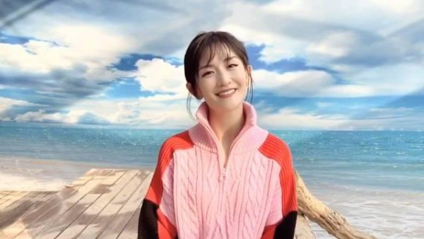 明星抗疫暖心行为：肖战艺兴低调捐物，谢娜邀医护人员看《快本》
