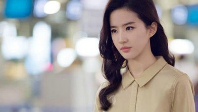 刘亦菲为什么没有个人工作室?刘亦菲现在的经纪人是谁?