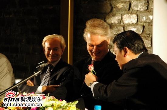比利时小提琴家杜梅22日北京奏响《梁祝》(图)