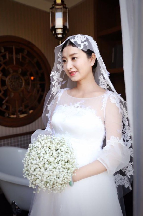 《甄嬛》斓曦挺孕肚大婚