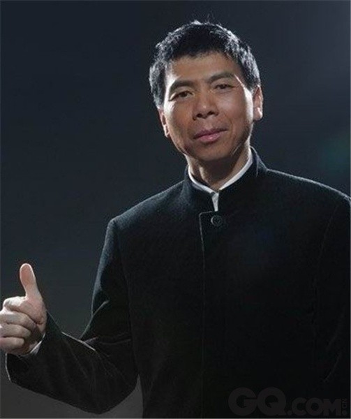 马年春晚最大的看点就是身为总导的演冯小刚。电影导演能否Hold住春节晚会成为外界最为关心的问题。