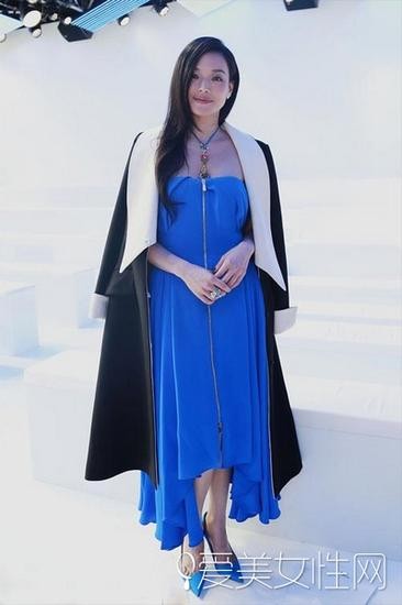 舒淇蓝色礼服造型